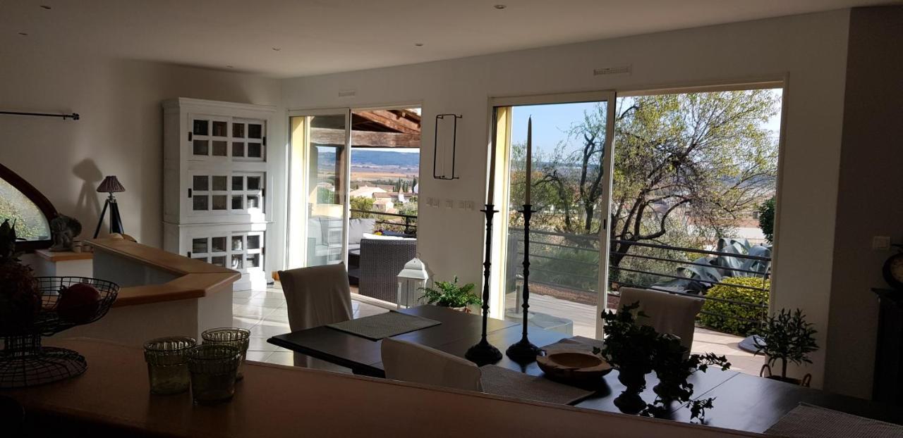 Beautiful Villa With A Stunning View Roujan Exterior foto