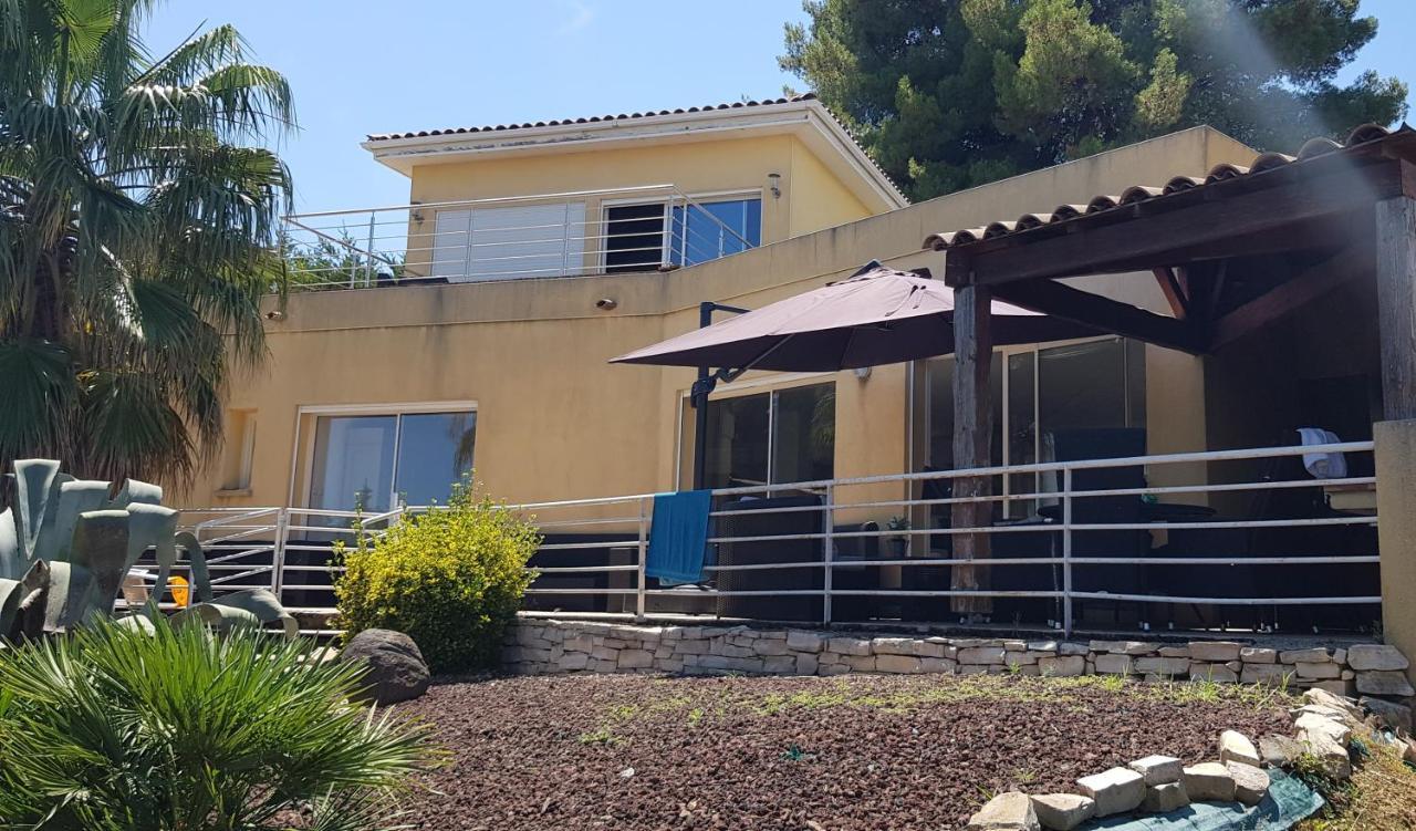 Beautiful Villa With A Stunning View Roujan Exterior foto